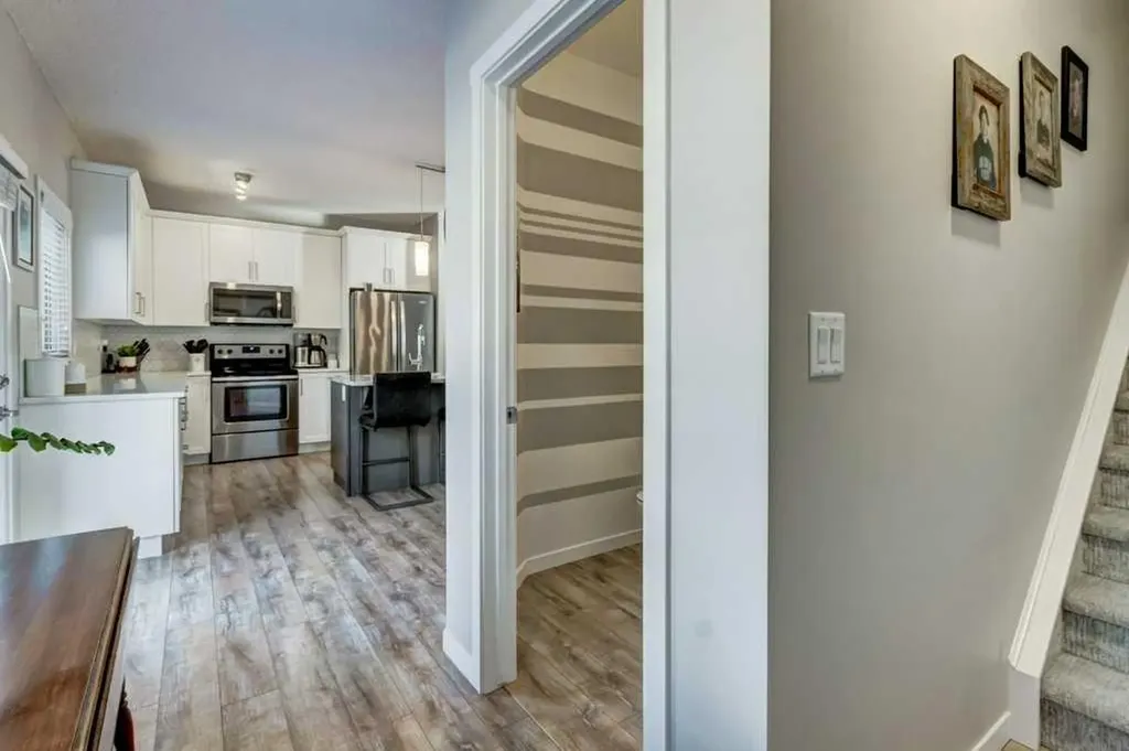 444 Legacy Point SE Calgary AB T2X 3Z3