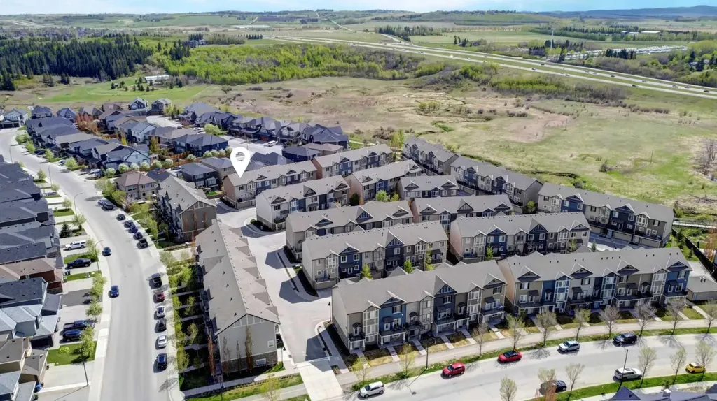 444 Legacy Point SE Calgary AB T2X 3Z3