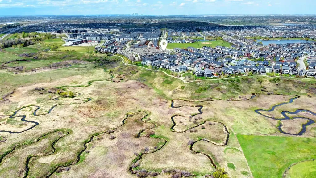 444 Legacy Point SE Calgary AB T2X 3Z3