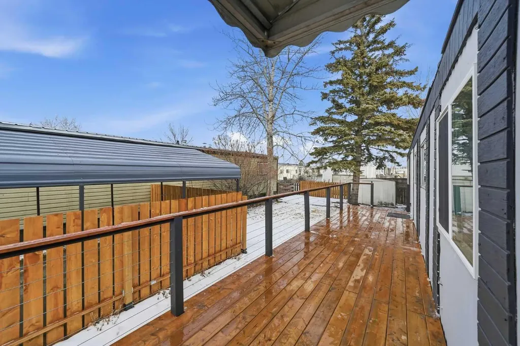 6220 17 Avenue SE Calgary AB T2A0V6