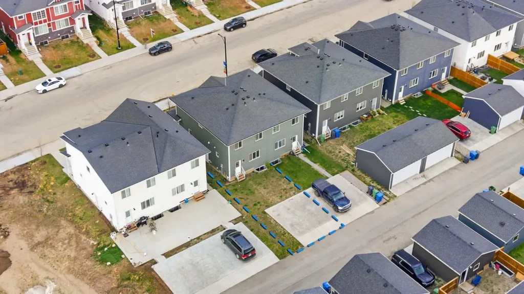 1060 West Lakeview Drive Chestermere AB T1X 2T3