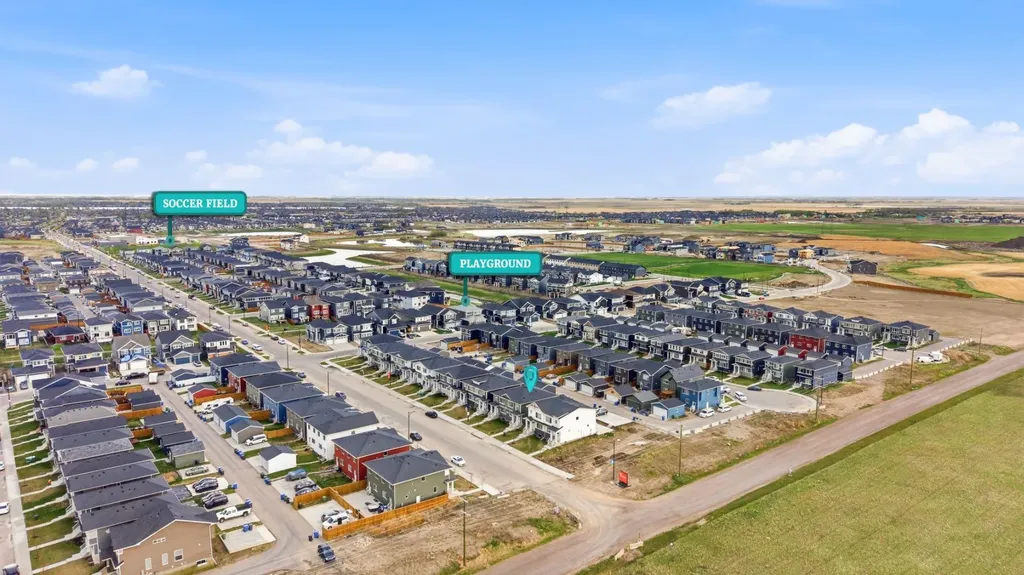 1060 West Lakeview Drive Chestermere AB T1X 2T3