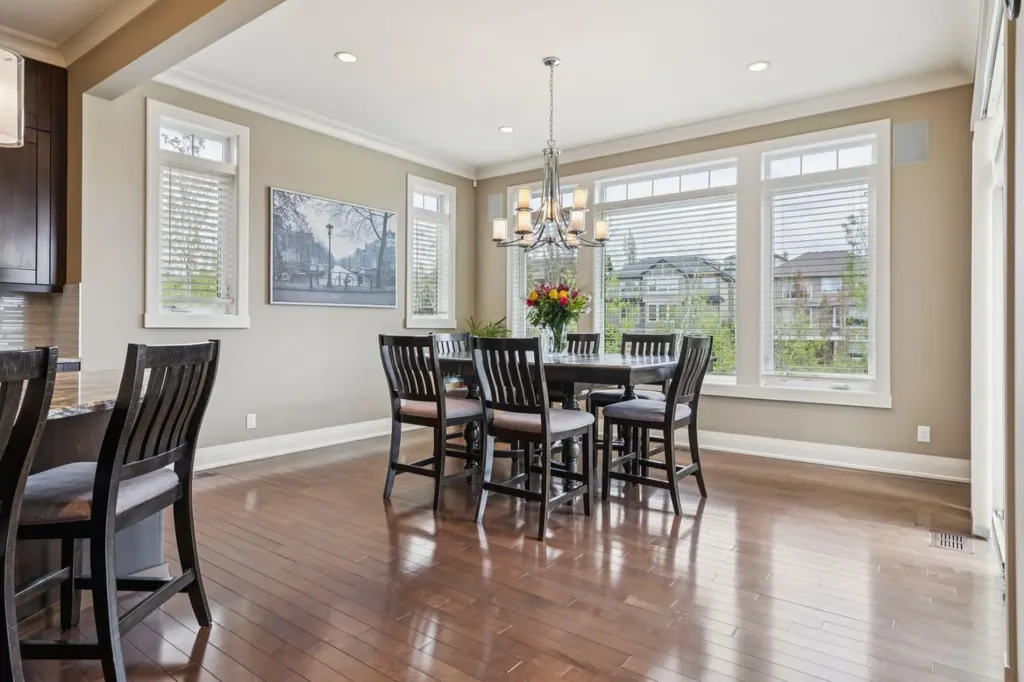 113 Aspen Glen Place SW Calgary AB T3H 0E8
