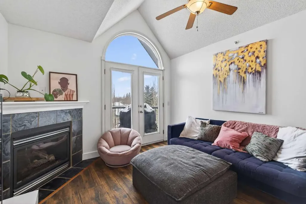 735 56 Avenue SW Calgary AB T2V0G9