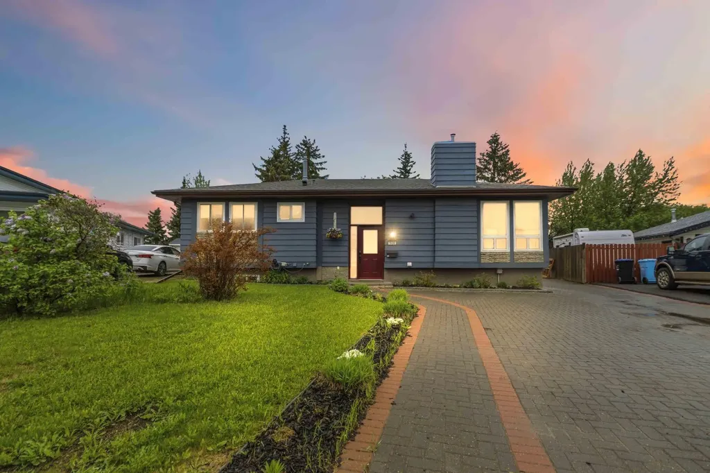 108 Ermine Crescent Fort Mcmurray AB T9H 4M6