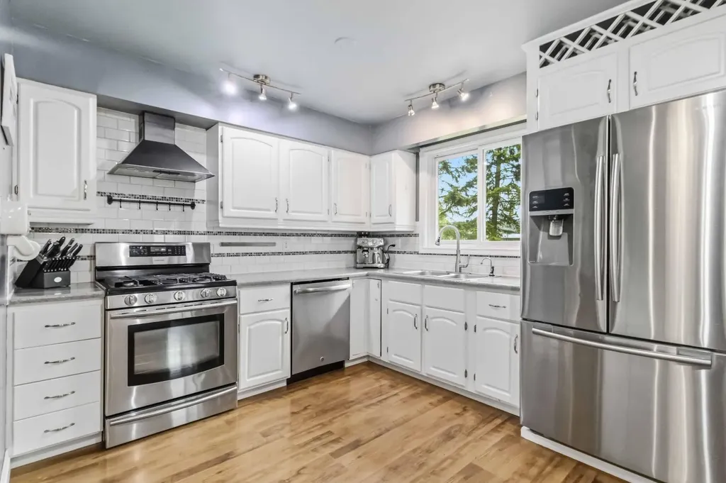 108 Ermine Crescent Fort Mcmurray AB T9H 4M6