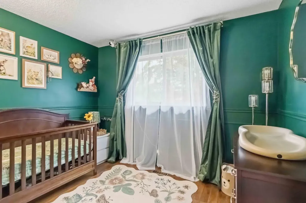 108 Ermine Crescent Fort Mcmurray AB T9H 4M6