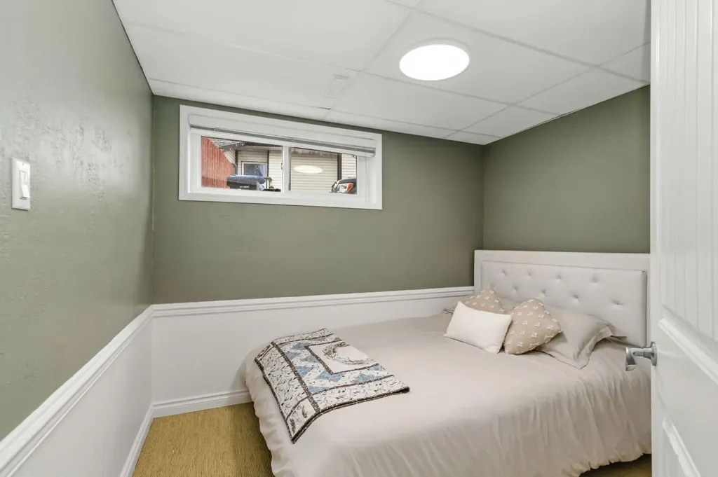 108 Ermine Crescent Fort Mcmurray AB T9H 4M6