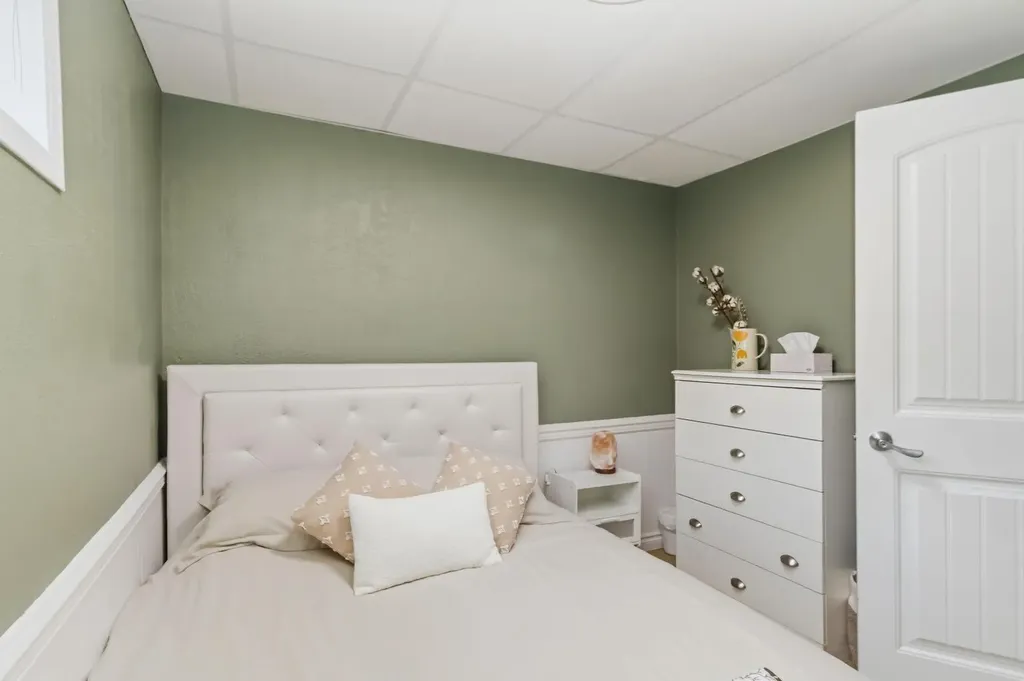 108 Ermine Crescent Fort Mcmurray AB T9H 4M6