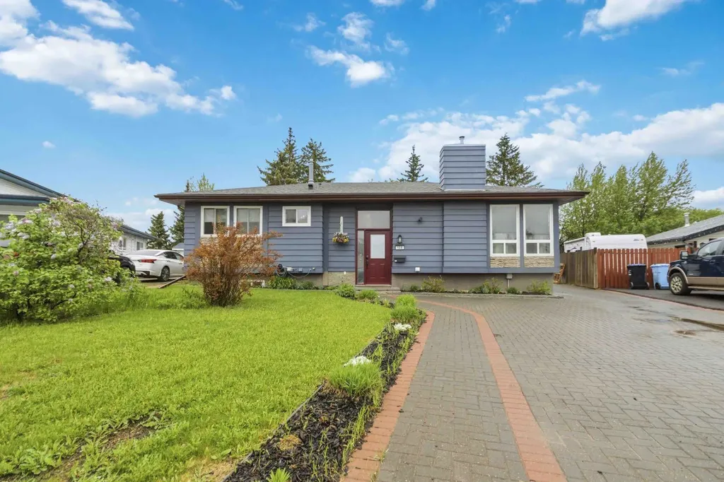 108 Ermine Crescent Fort Mcmurray AB T9H 4M6