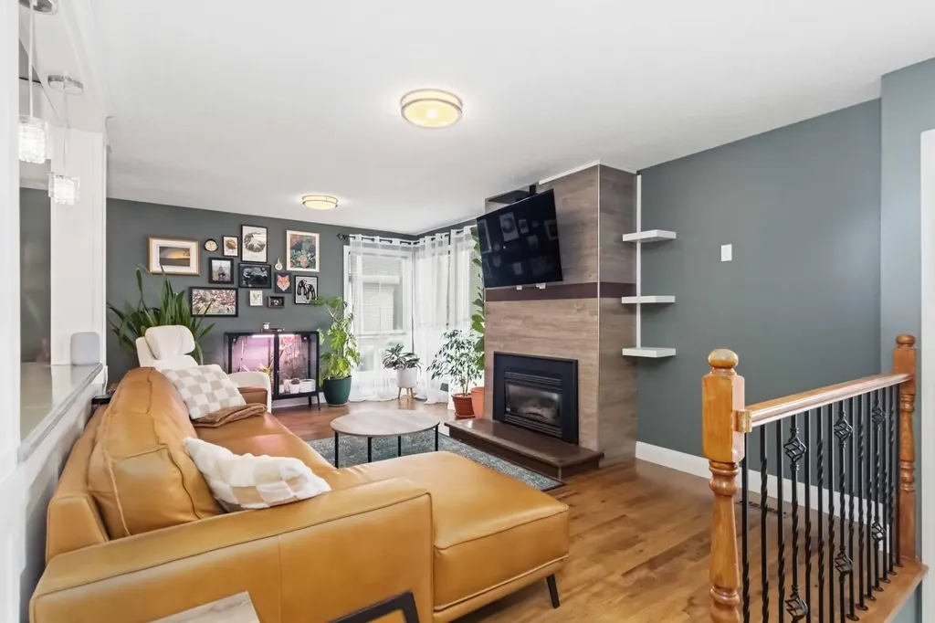 108 Ermine Crescent Fort Mcmurray AB T9H 4M6