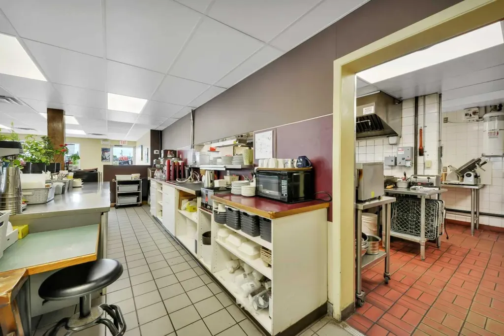 4419 45 Street Rocky Mountain House AB T4T 1P4