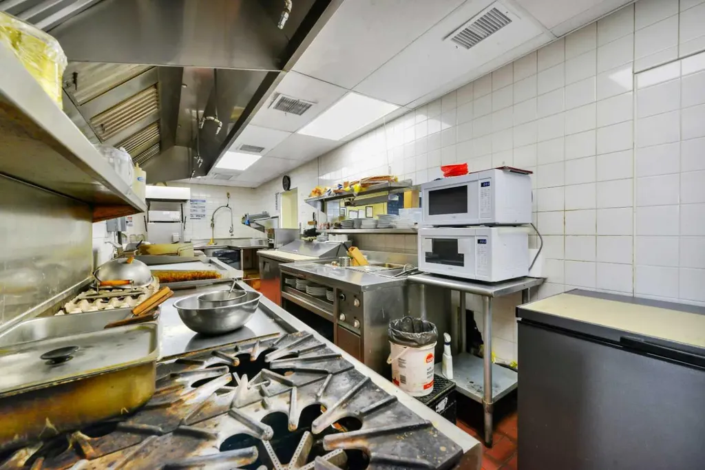 4419 45 Street Rocky Mountain House AB T4T 1P4