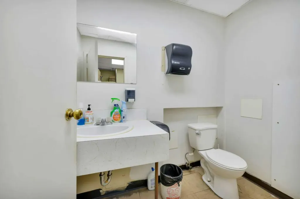 4419 45 Street Rocky Mountain House AB T4T 1P4