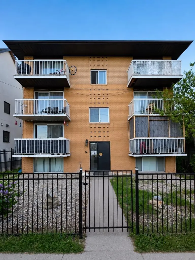211 6 Street NE Calgary AB T1A1G9