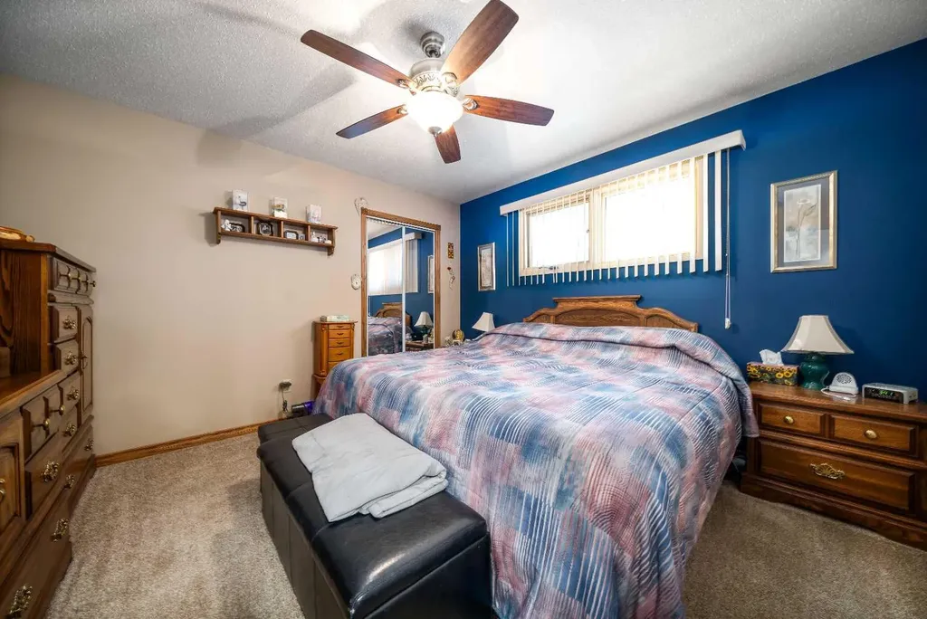68 10 Street SW Medicine Hat AB T1A4P9