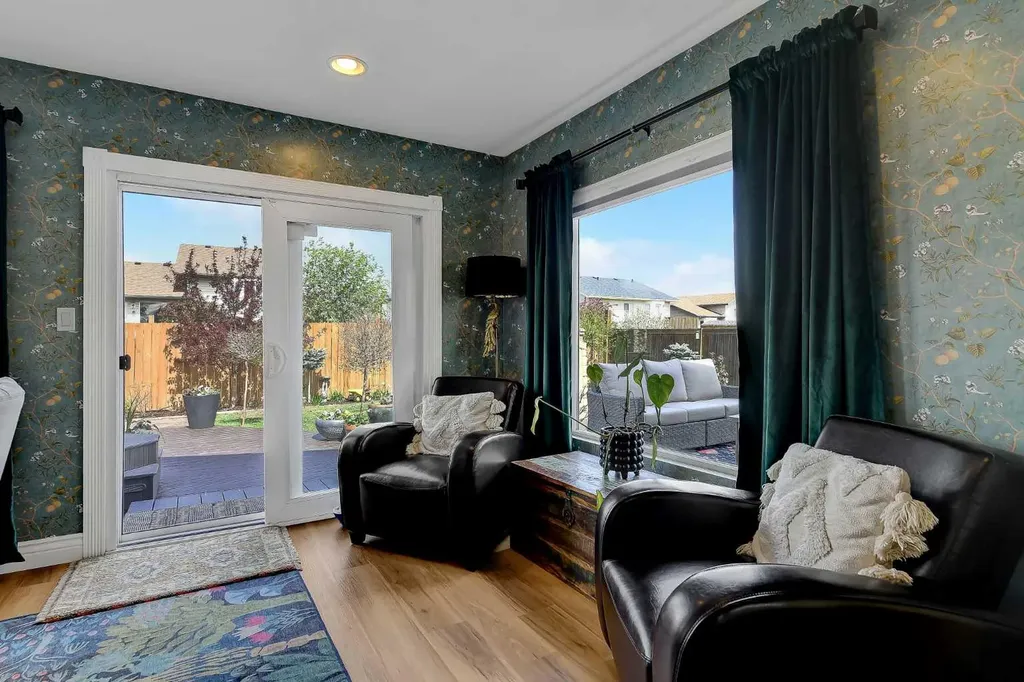 10628 119a Avenue Grande Prairie AB T8V 7N5