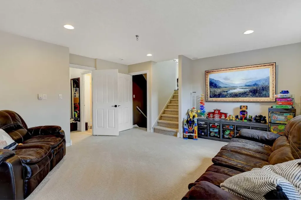 10628 119a Avenue Grande Prairie AB T8V 7N5