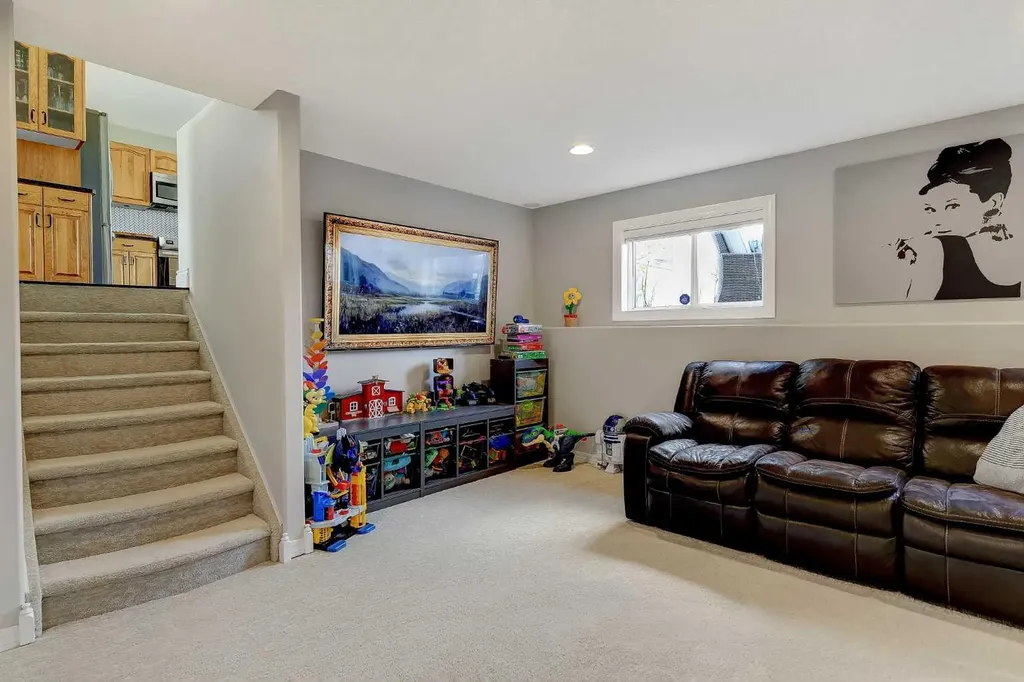 10628 119a Avenue Grande Prairie AB T8V 7N5