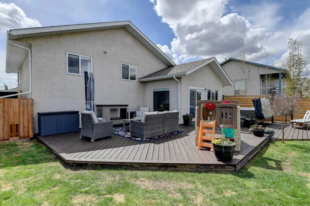 10628 119a Avenue Grande Prairie AB T8V 7N5
