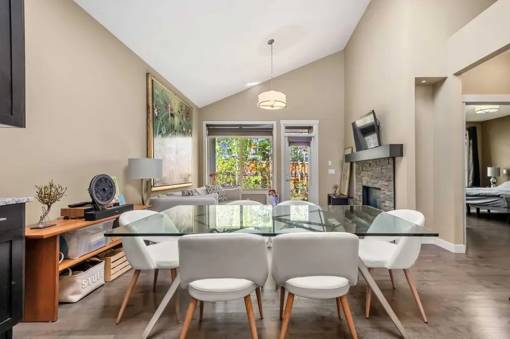 63 Cortina Villas SW Calgary AB T3H 0W8