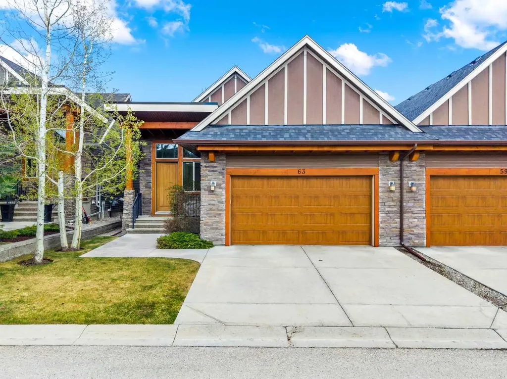 63 Cortina Villas SW Calgary AB T3H 0W8