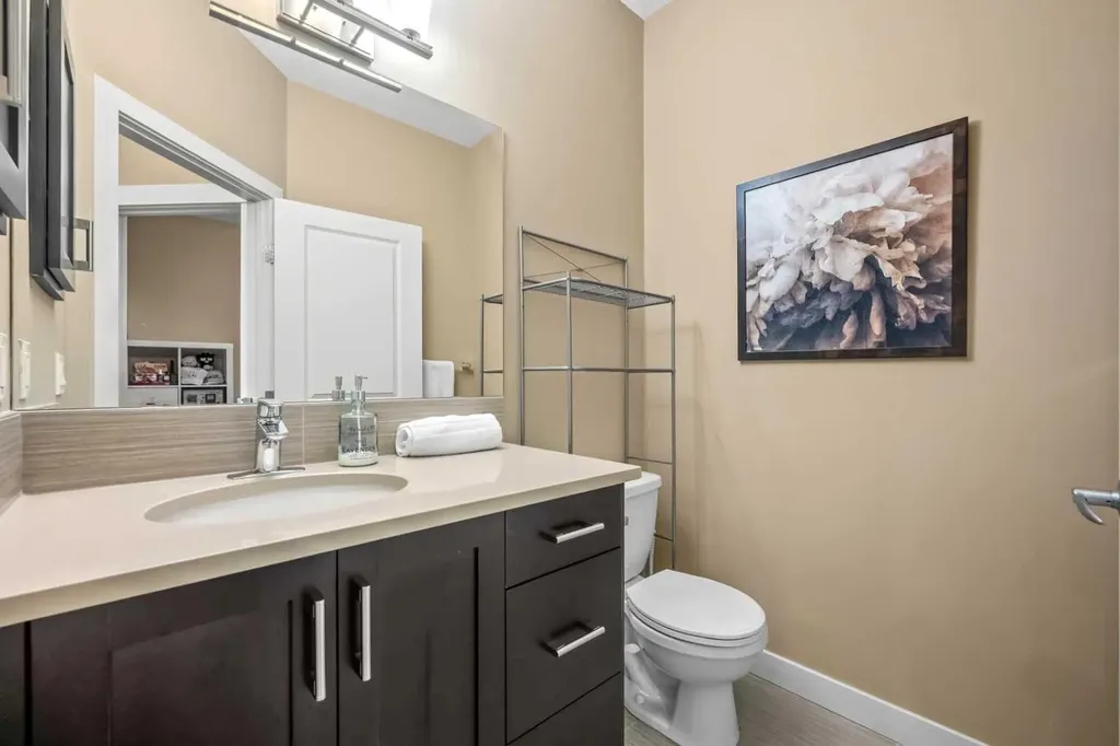 63 Cortina Villas SW Calgary AB T3H 0W8