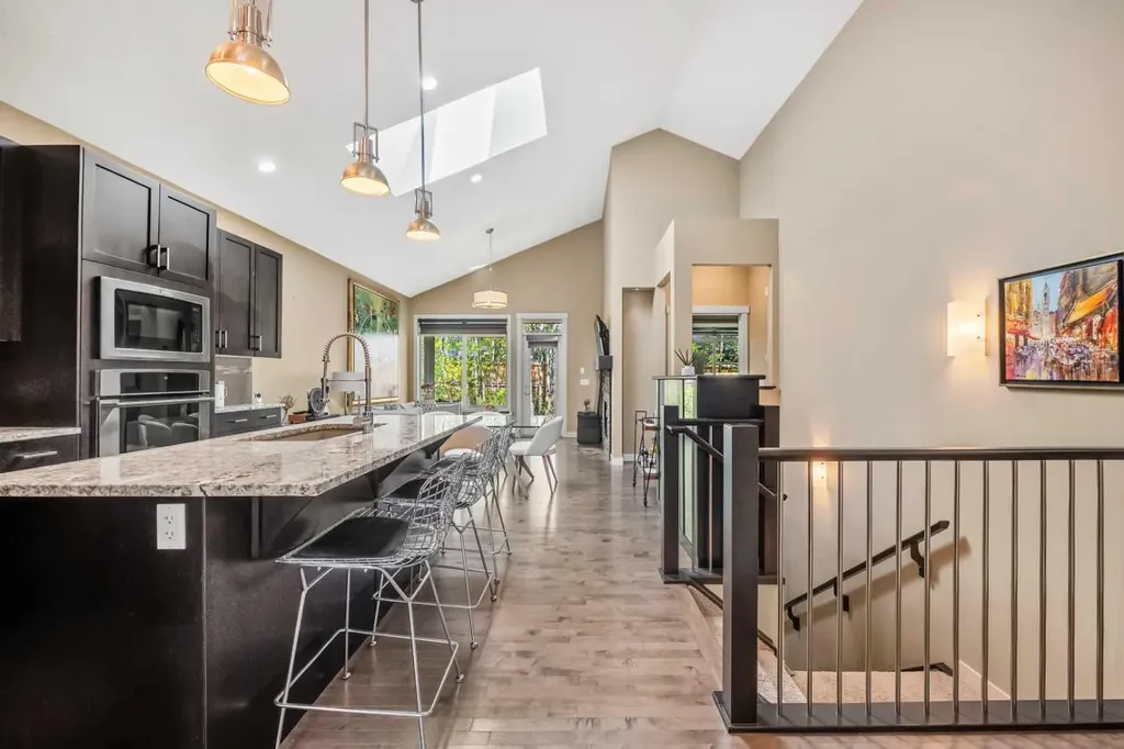 63 Cortina Villas SW Calgary AB T3H 0W8
