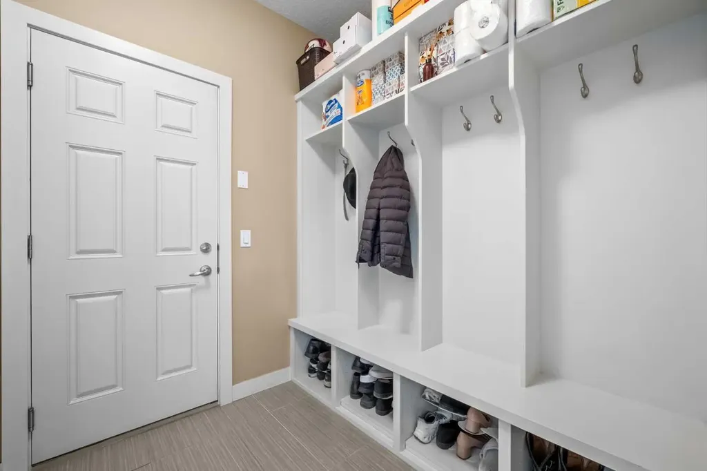63 Cortina Villas SW Calgary AB T3H 0W8