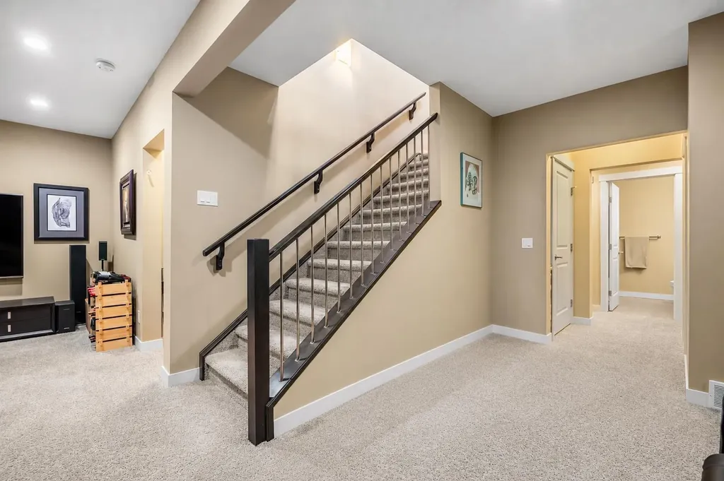 63 Cortina Villas SW Calgary AB T3H 0W8