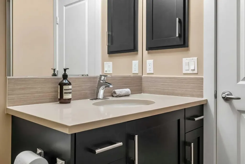 63 Cortina Villas SW Calgary AB T3H 0W8