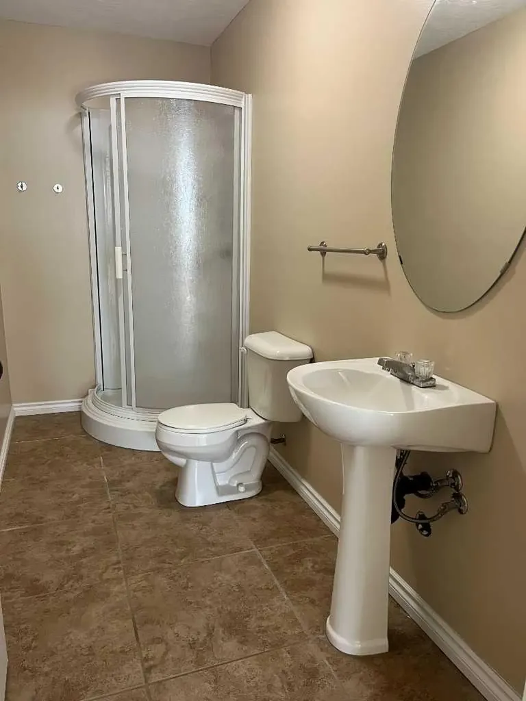 168 3 Street Cardston AB T0K0K0