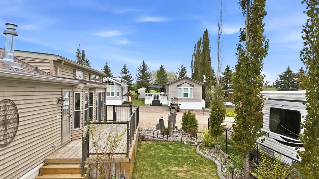 41310 Range Road 282 Rural Lacombe County AB T4L 2N3