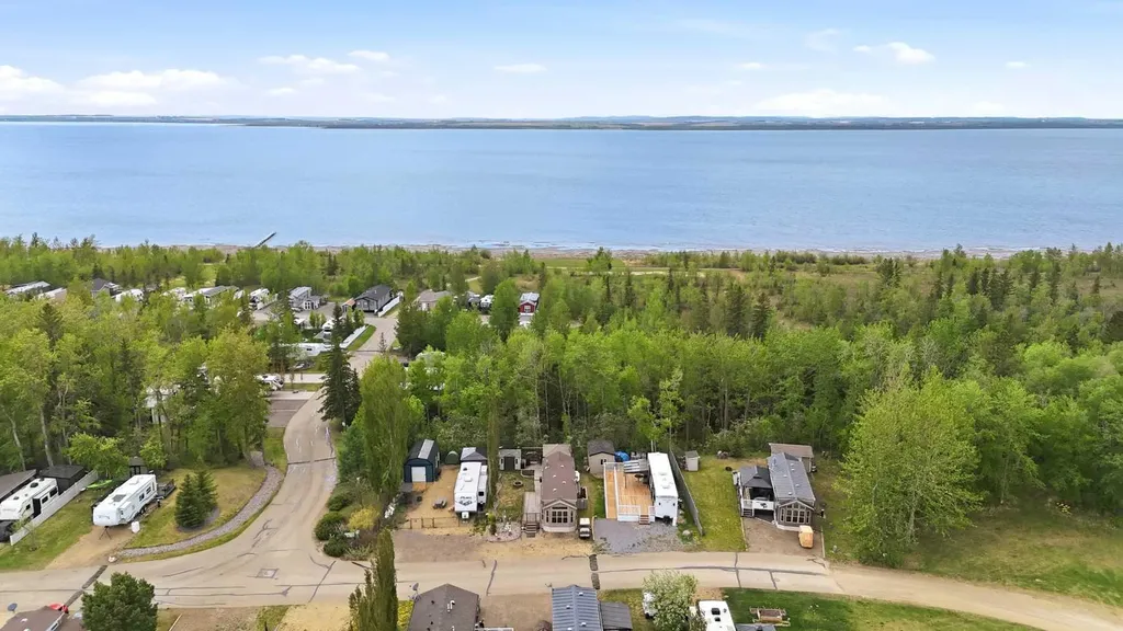 41310 Range Road 282 Rural Lacombe County AB T4L 2N3