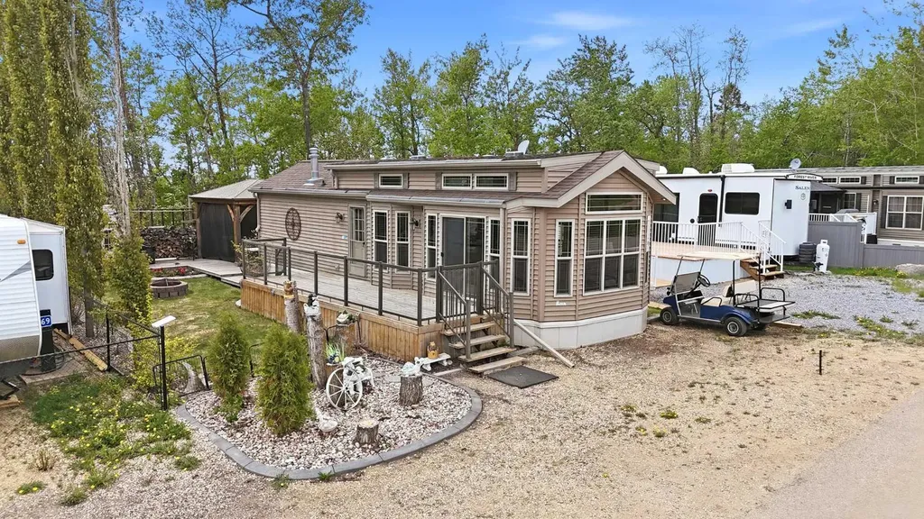 41310 Range Road 282 Rural Lacombe County AB T4L 2N3
