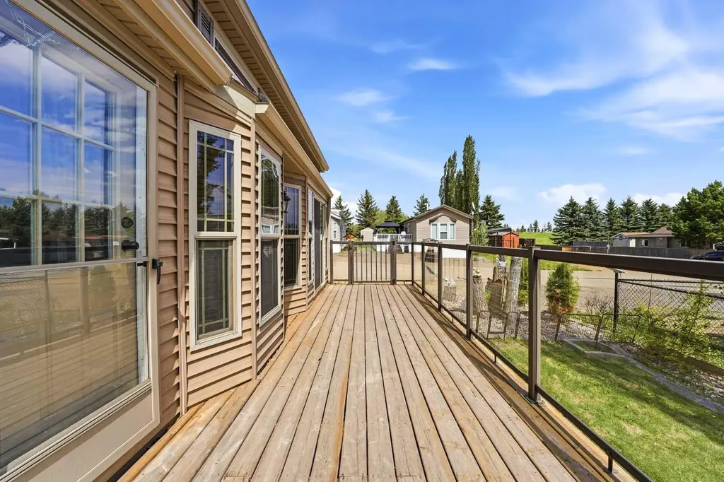 41310 Range Road 282 Rural Lacombe County AB T4L 2N3