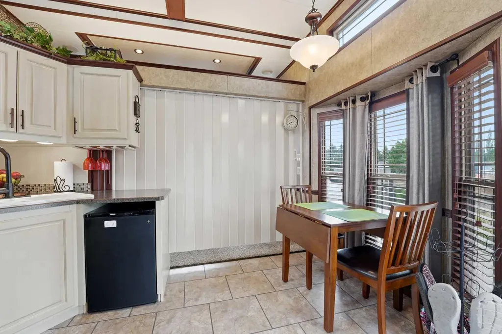 41310 Range Road 282 Rural Lacombe County AB T4L 2N3