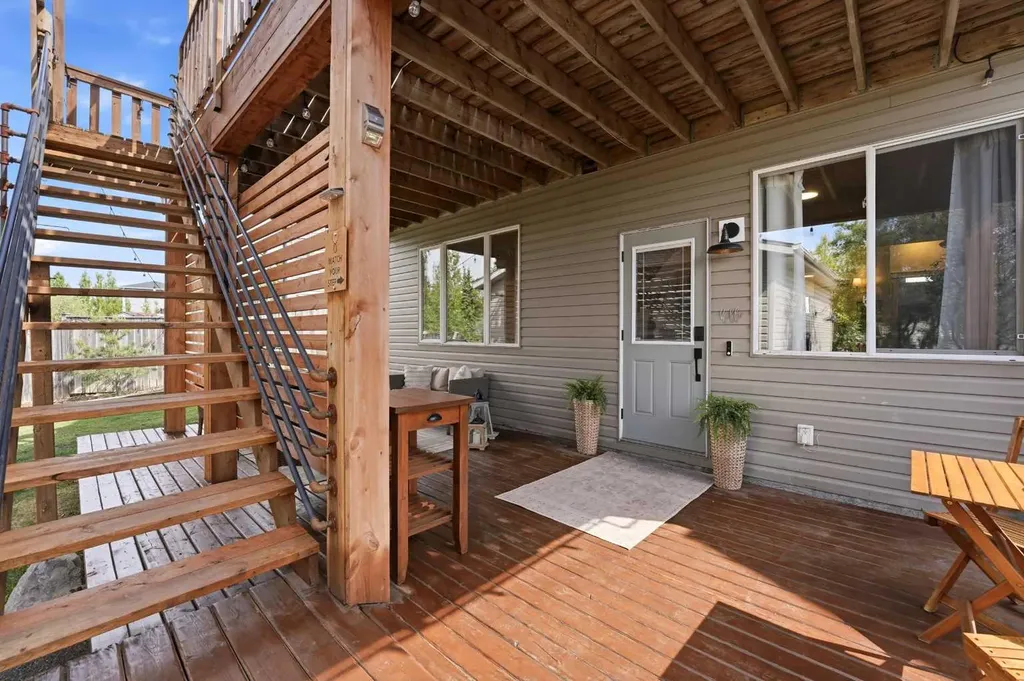 67 Lodge Place Sylvan Lake AB T4S 2N2