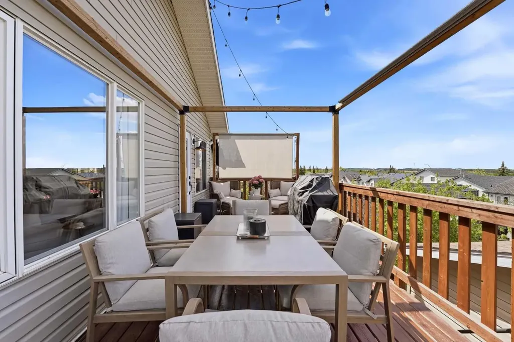 67 Lodge Place Sylvan Lake AB T4S 2N2