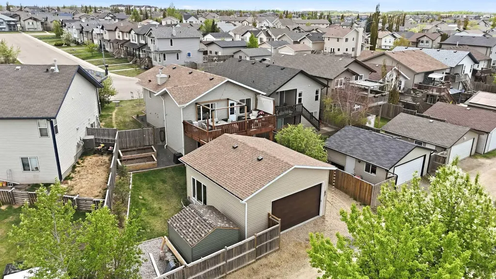 67 Lodge Place Sylvan Lake AB T4S 2N2