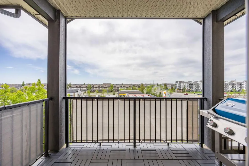 117 Copperpond Common Calgary AB T2Z5E2