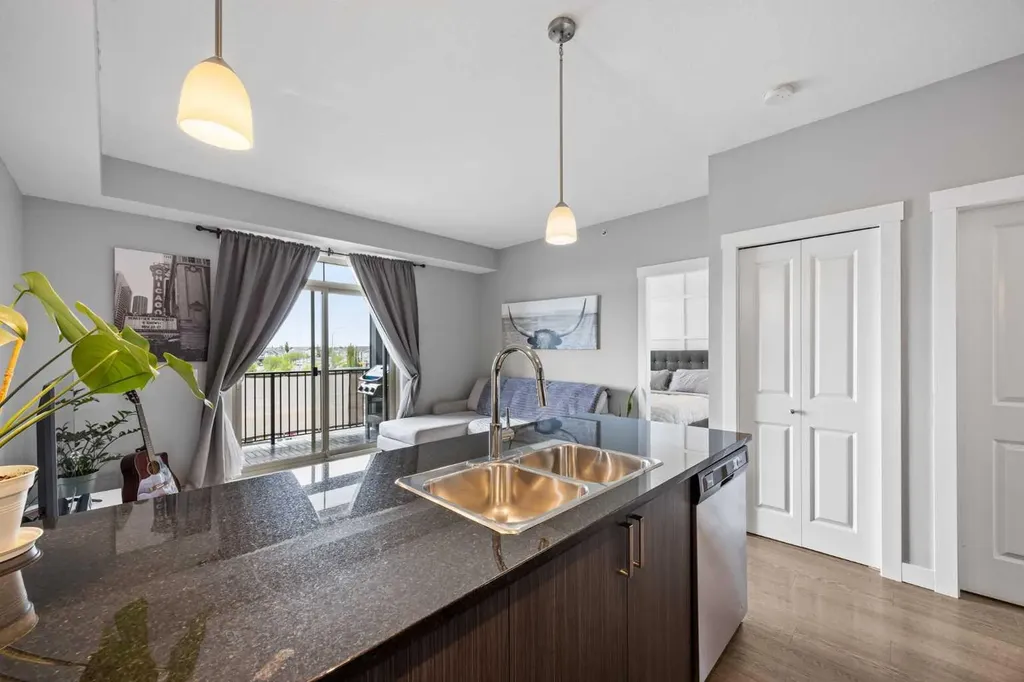 117 Copperpond Common Calgary AB T2Z5E2
