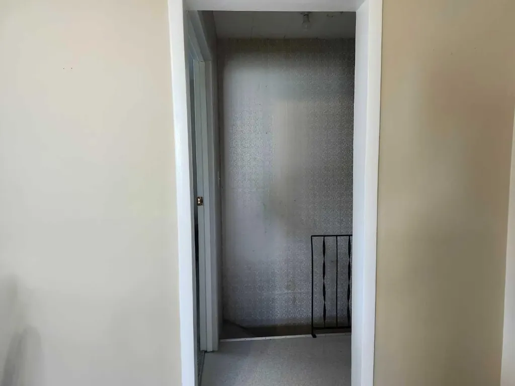 660 6 Avenue E Drumheller AB T0J0Y5