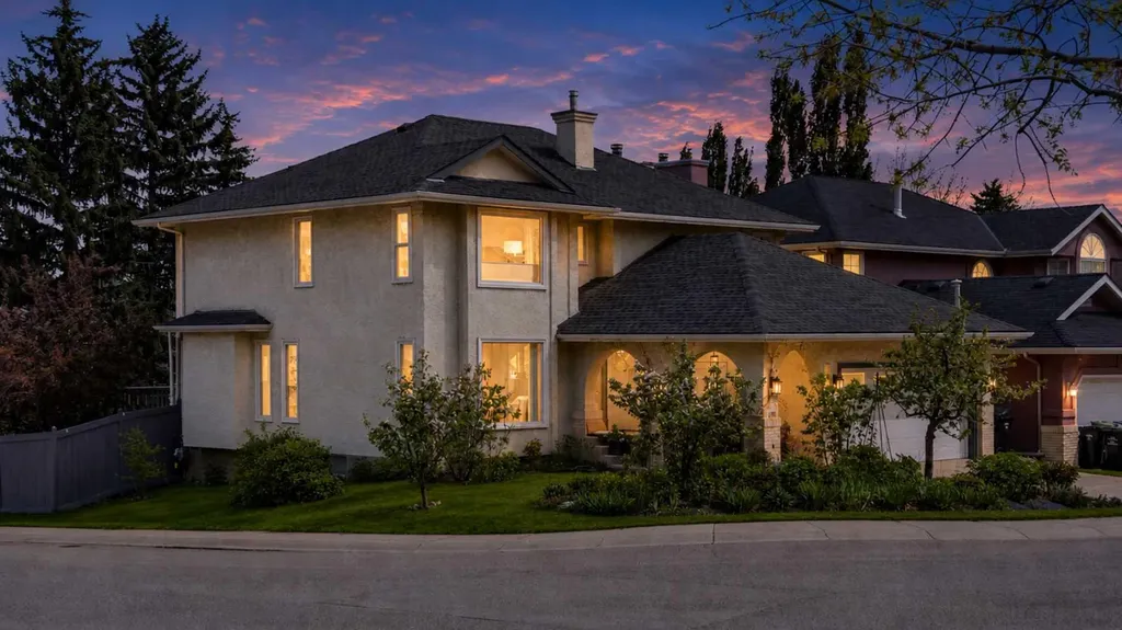 6011 Signal Ridge Heights SW Calgary AB T3H 2N8