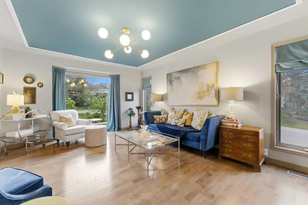 6011 Signal Ridge Heights SW Calgary AB T3H 2N8