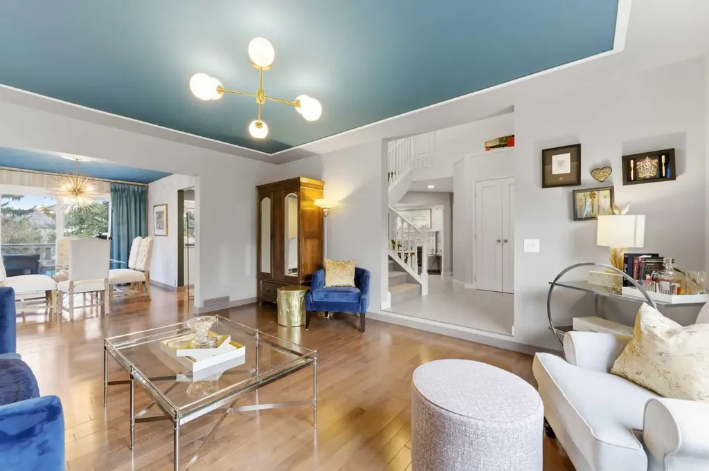 6011 Signal Ridge Heights SW Calgary AB T3H 2N8