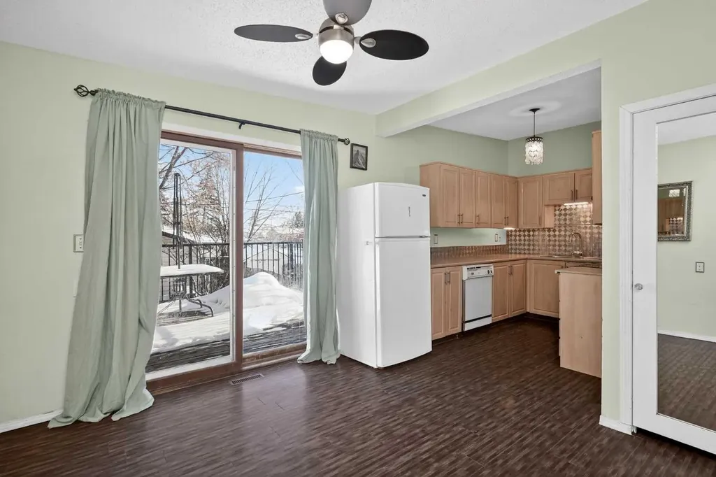 2240A 43 Street SE Calgary AB T2B 1H5