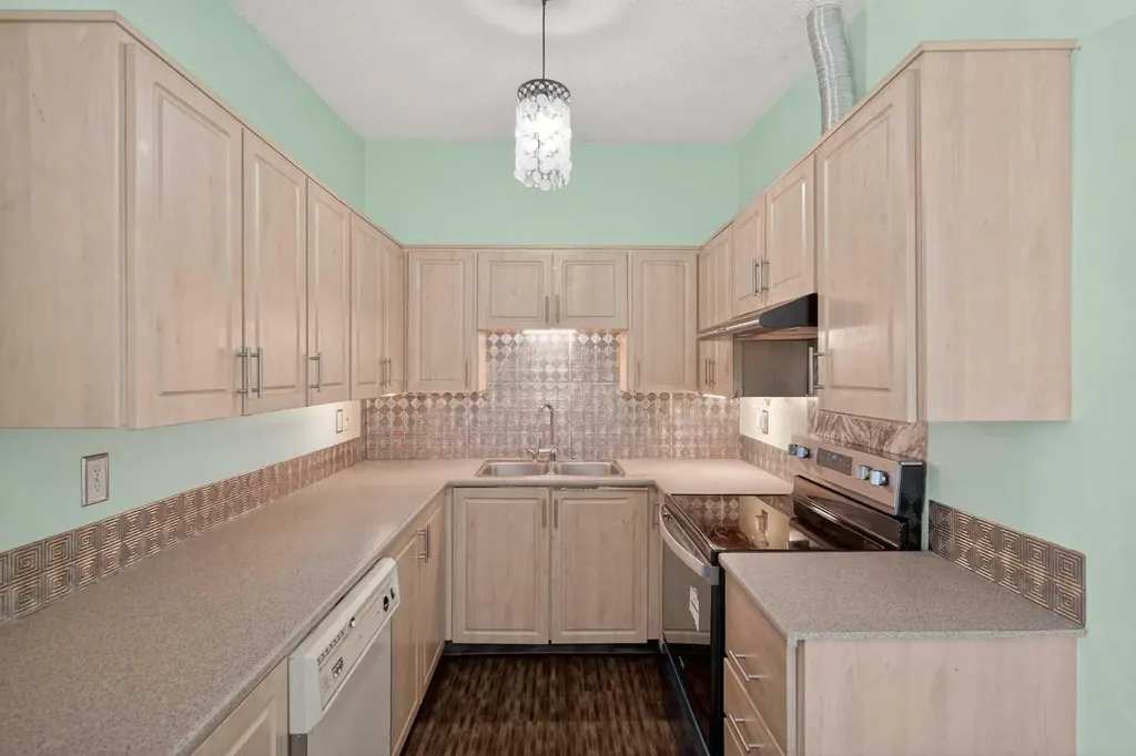 2240A 43 Street SE Calgary AB T2B 1H5