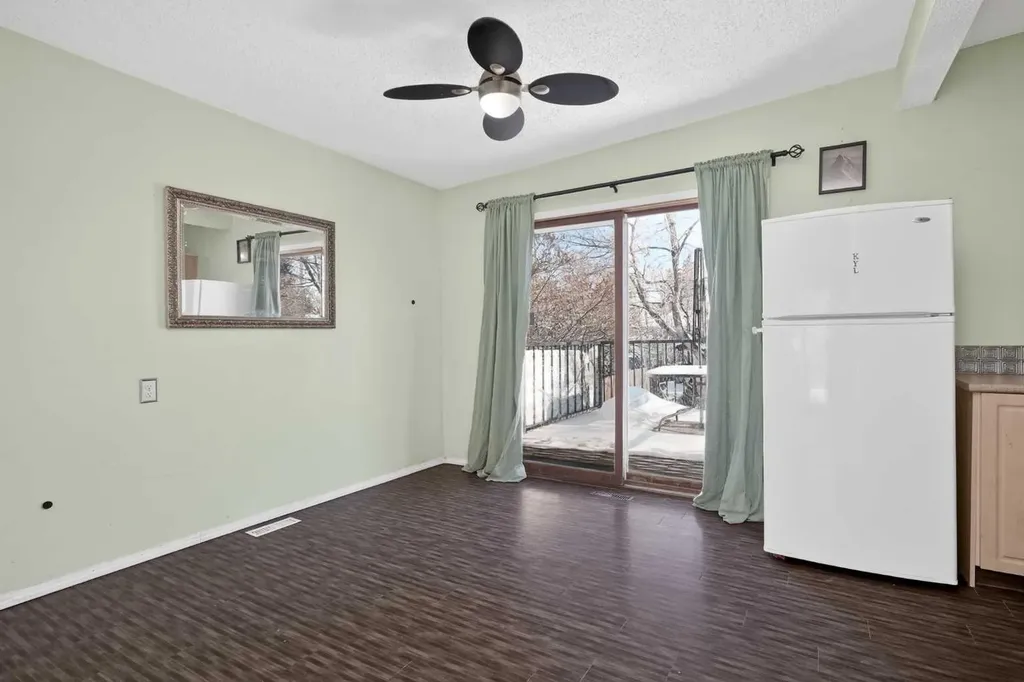 2240A 43 Street SE Calgary AB T2B 1H5
