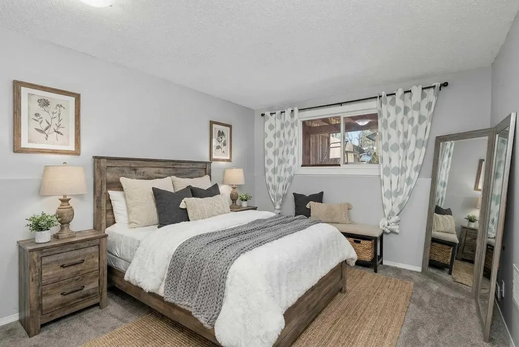 2240A 43 Street SE Calgary AB T2B 1H5